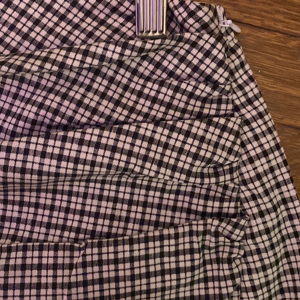 Mini Skirt - Picture 3 of 6